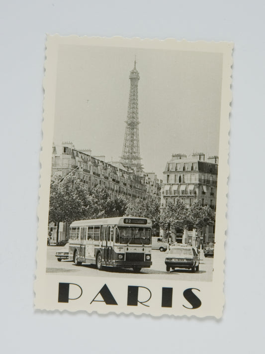 Paris, place de l'école militaire Tour Eiffel, 1983